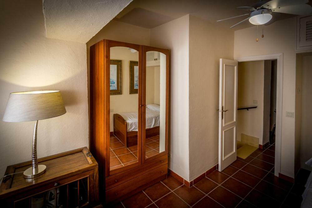 Apartamento Carabeo 41 เนร์คา ภายนอก รูปภาพ